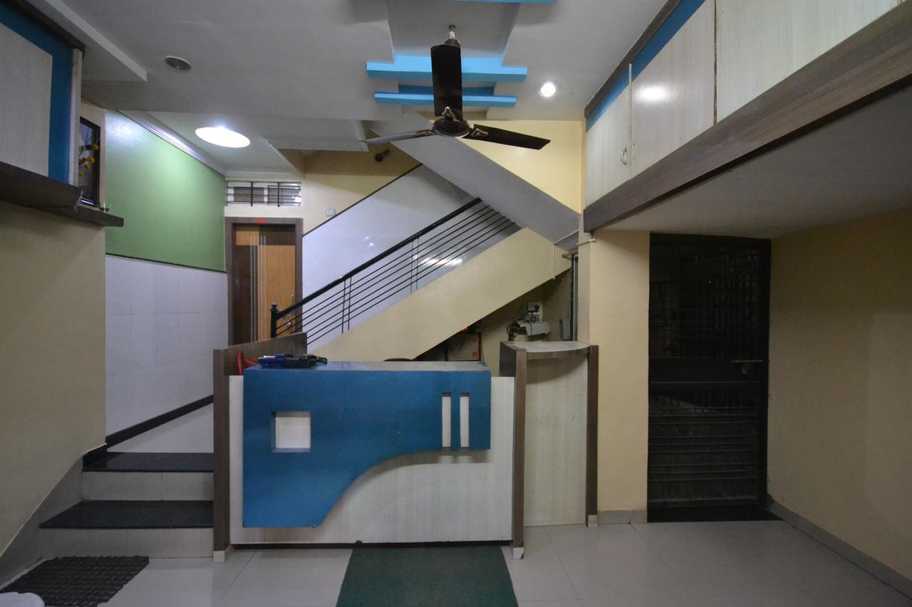 Hotel Madhava Shirdi Ngoại thất bức ảnh