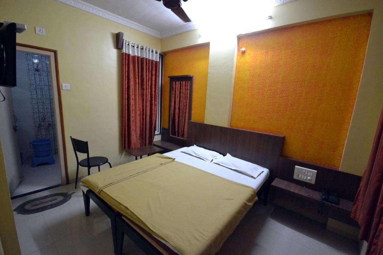 Hotel Madhava Shirdi Ngoại thất bức ảnh